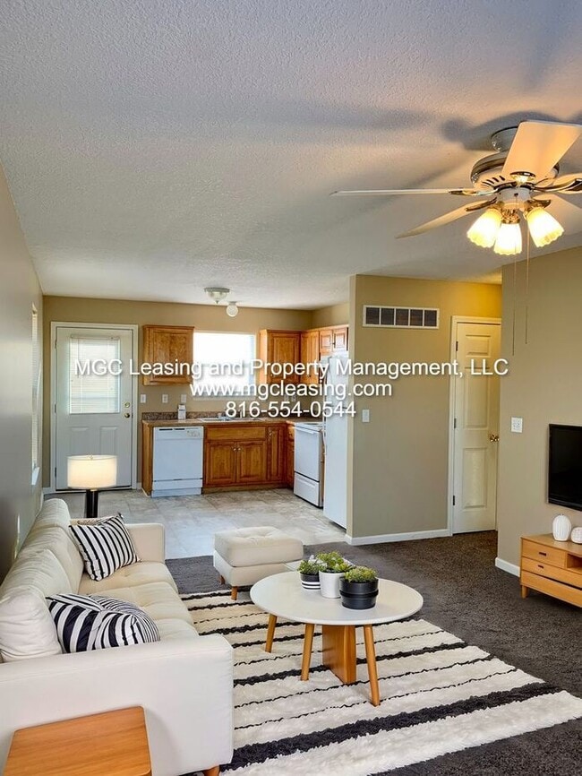 Photo - Spacious 2-story Duplex with 1-Car Garage in Lee's Summit!