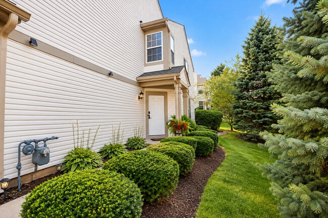 1288 W Black Wolf Rd