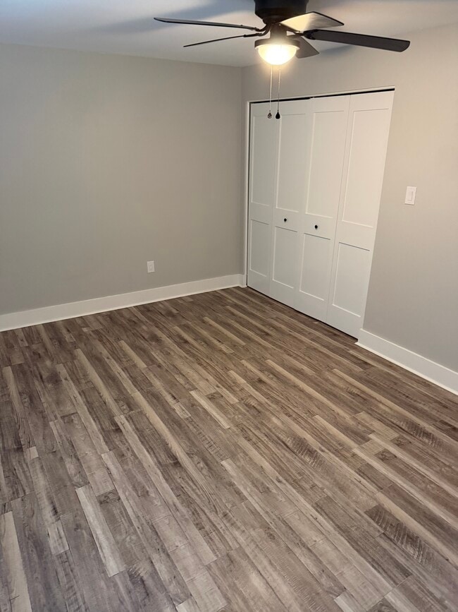 Photo - 101 April Point Pl