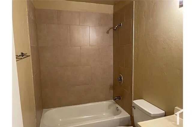 Photo - 12704 NE 40th St