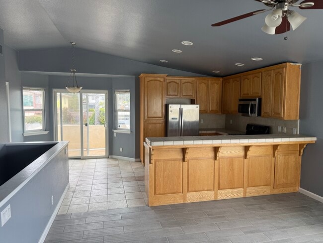 Photo - 2716 Main St