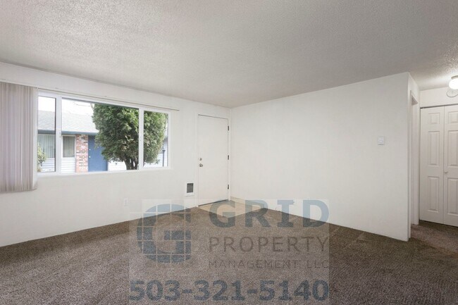 Photo - 2 Bedroom Apartment Available w/ Private Yard Space! Unit 7041