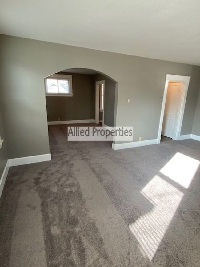 Photo - 969 Harmon Ave