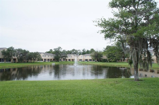 Photo - 427 Wilton Cir