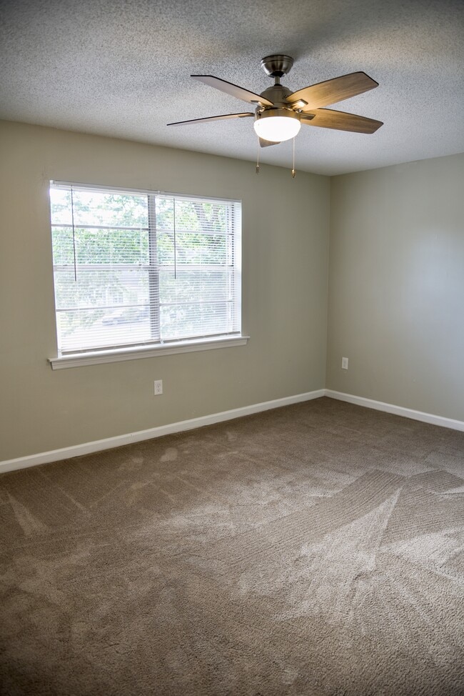 Summerville Country Club Apartments Summerville, SC