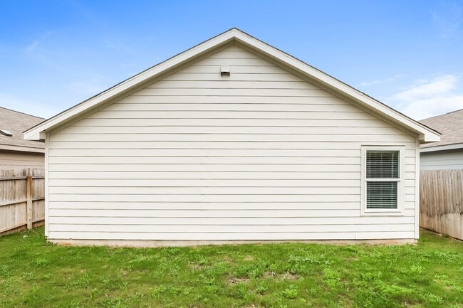 Photo - 5711 Fruchel Wy