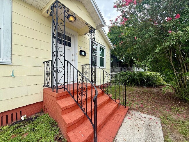 Photo - 5143 Palmer Ave