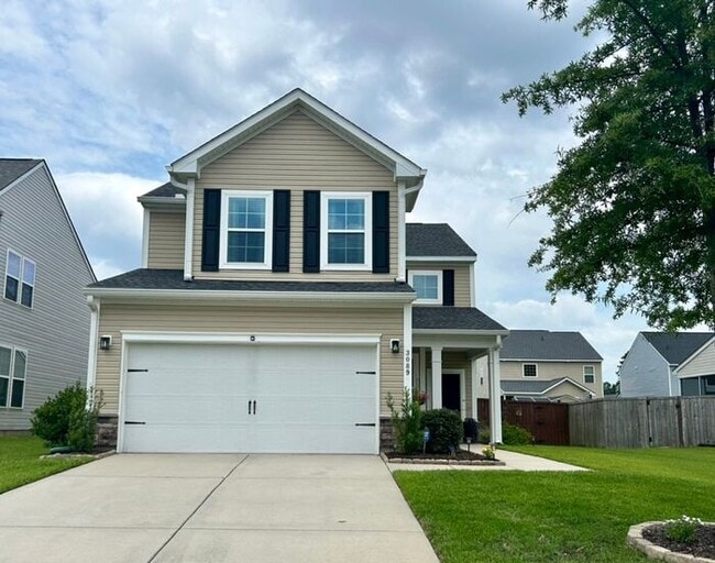 Building Photo - **Beautifully Maintained 3 Bedroom Home with Study, Screened Porch & Fenced Yard**