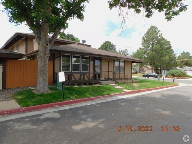 Building Photo - Possible July 15 move in!! Cherry Creek S... Rental