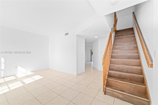 Photo - 365 NW 109th Ave