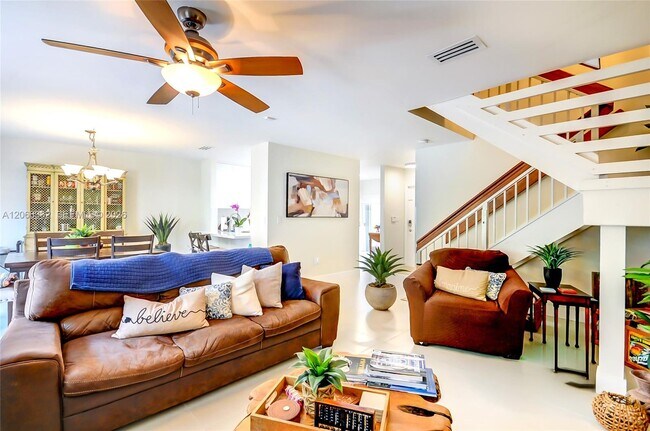 Photo - 10237 NW 52nd Ln