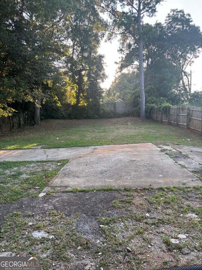 Photo - 1401 Boulevard SE