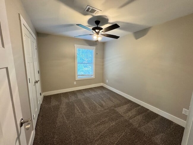 Photo - 515 Boulevard