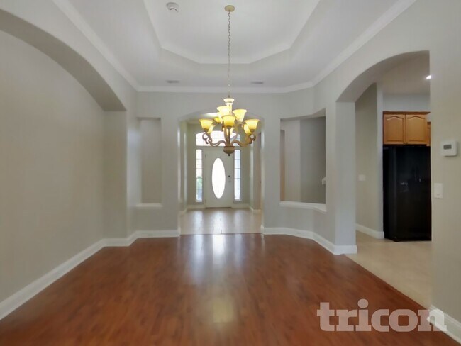 Photo - 821 Songbird Dr