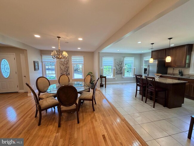 10802 Hunt Club Rd