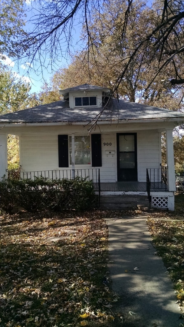 Building Photo - 900 S Cedar Ave Rental