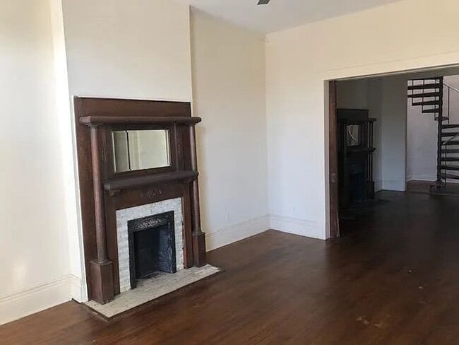 Photo - 1135 Broad St
