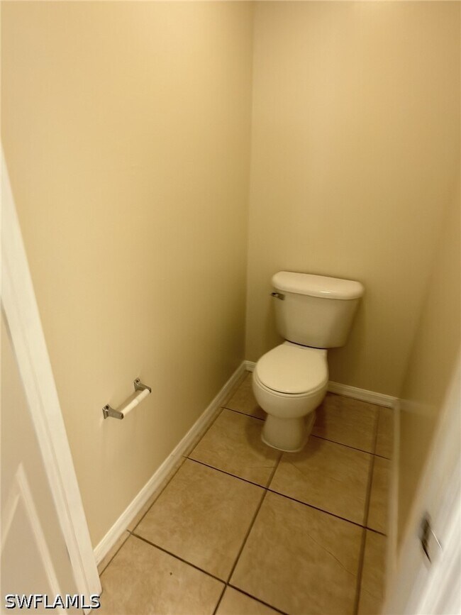 Photo - 2513 48th St SW