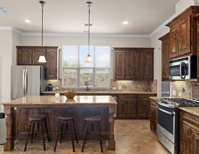 Photo - 3000 Waterglen Dr