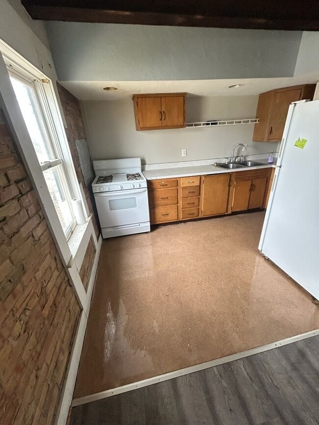 Photo - 325 Harrison St Unit 325 Harrison St.- B