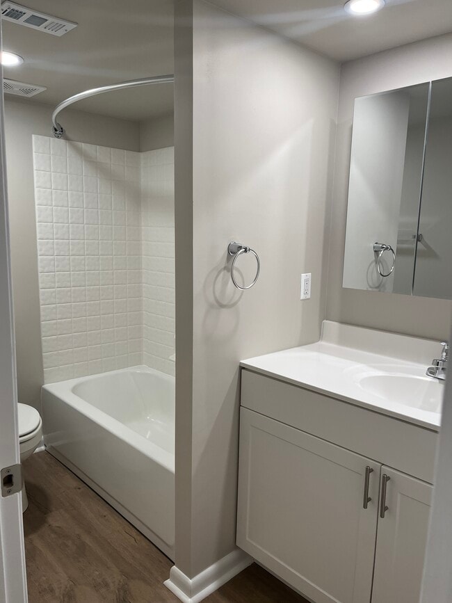 Baño - Rose Hill Apartments