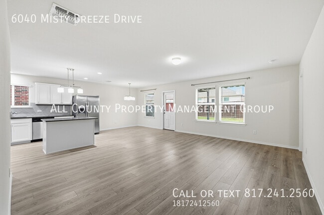 Photo - 6040 Misty Breeze Dr