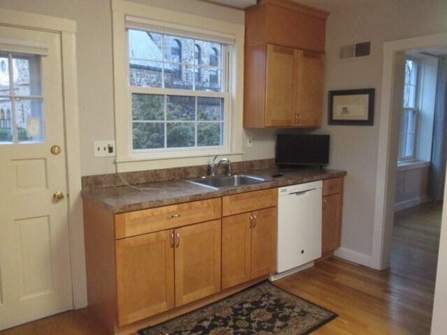 Photo - 80 Vernon St Unidad 4