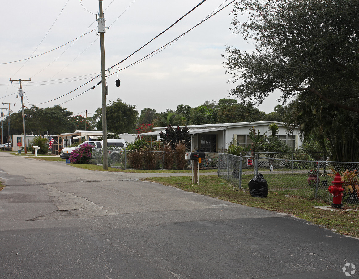 Photo - Casa Loma Mobile Home Park