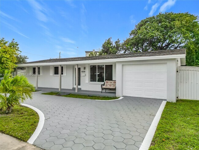 Photo - 4008 Adams St