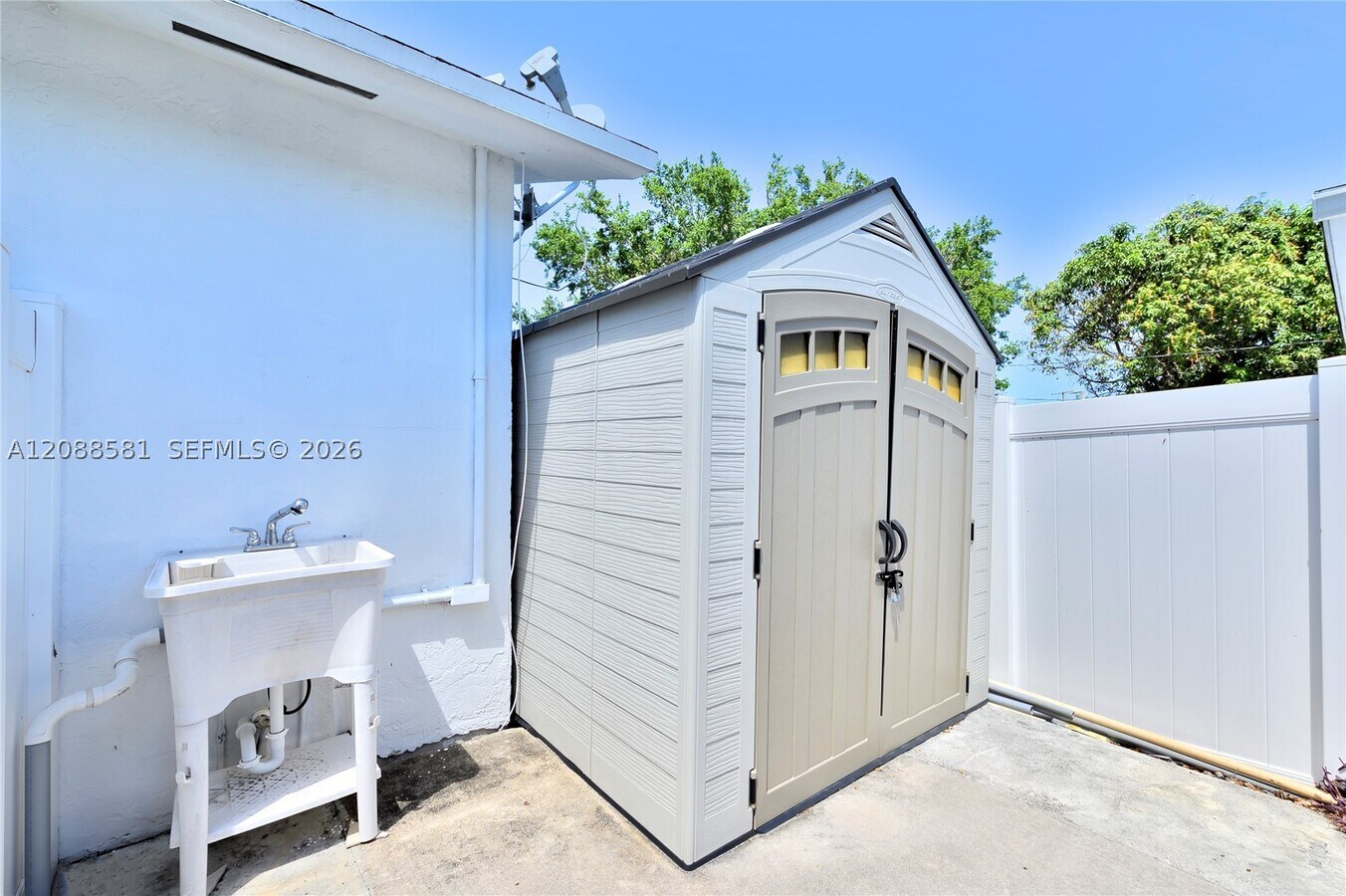Photo - 326 SW 14th St Unit 2