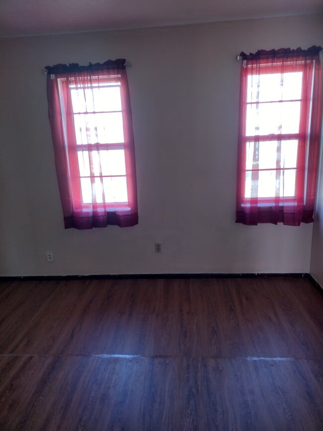 11619A Food Ln