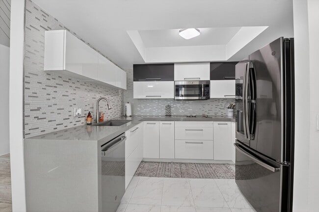 Photo - 4310 Village Dr