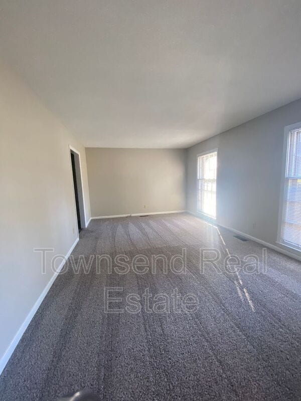 Photo - 6326 Greyfield Rd