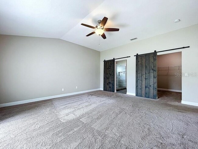 Photo - 2049 Darlington Oak Dr