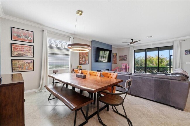 Photo - 17234 Blue Rdg Pl