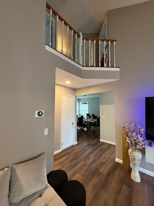 Photo - 36 Renaissance Ln