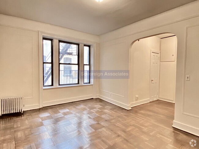 Building Photo - 935 St Nicholas Ave Unit 4G Rental