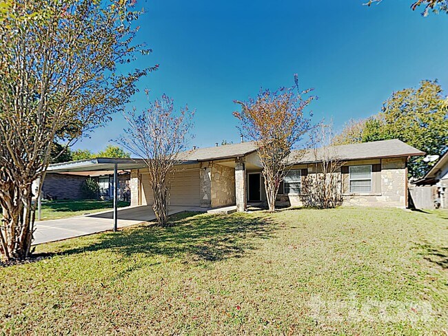 Photo - 7527 Ledgebrook Dr