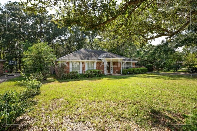 Photo - 3/2 Brick Home with Sunroom, Deck, and Car...