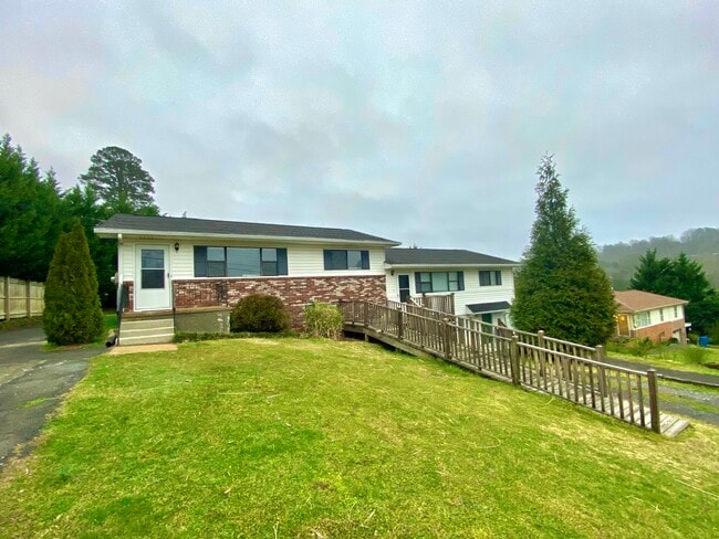 Photo - 9 Coburn Dr