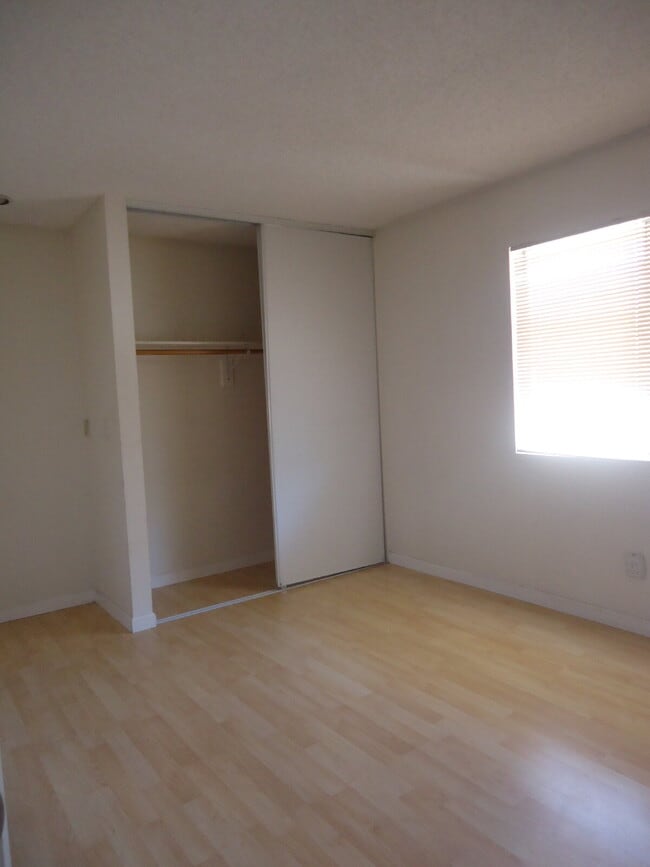 Building Photo - "Discover Coastal Living: Spacious 3-Bed, ... Rental