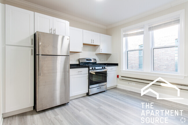 Building Photo - 837 W Cornelia Ave Rental