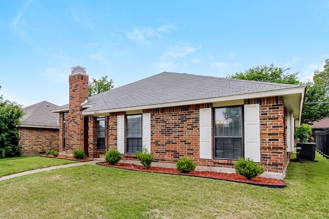 Photo - 1435 Colborne Dr