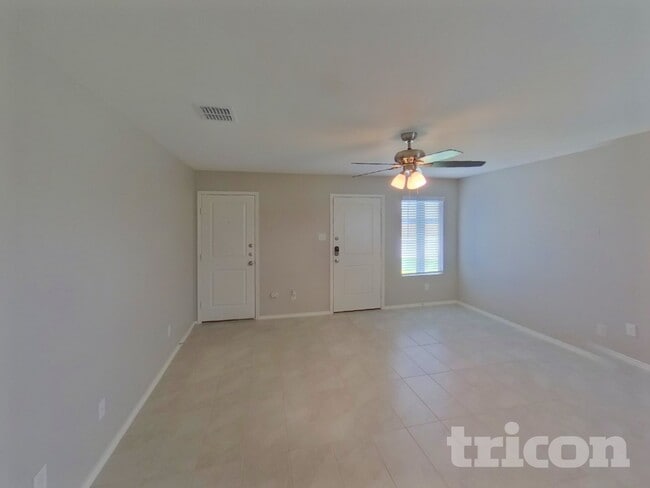 Photo - 6445 Middlebury Dr