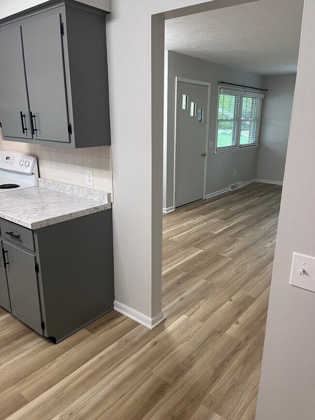 Photo - 3300 Twin Hills Rd NW Unit 3300