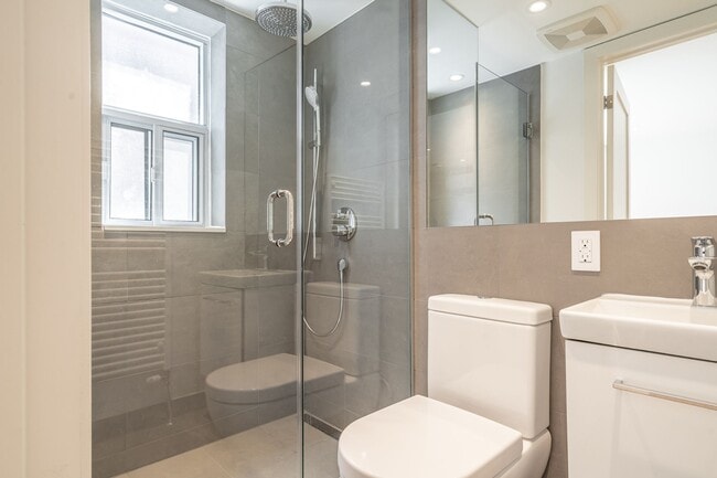 Photo - 26 Balmoral Ave Unit 306