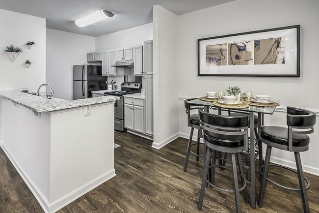 Photo - Eastover Ridge Apartments