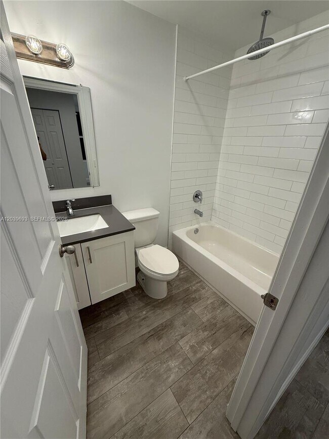 Photo - 5129 NW 5th Ave