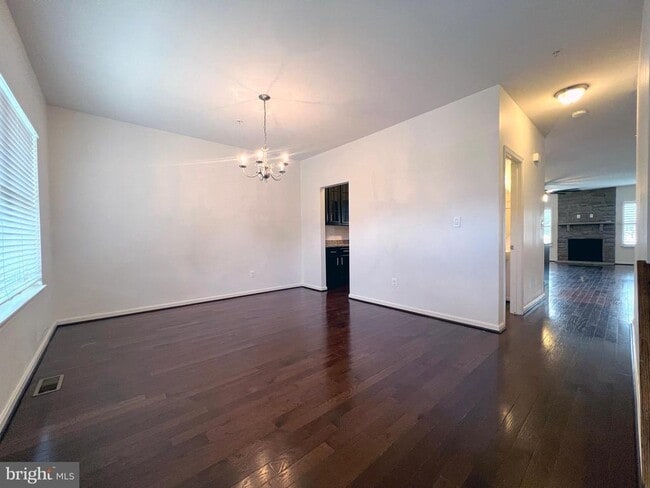 Photo - 312 Breeding Blvd