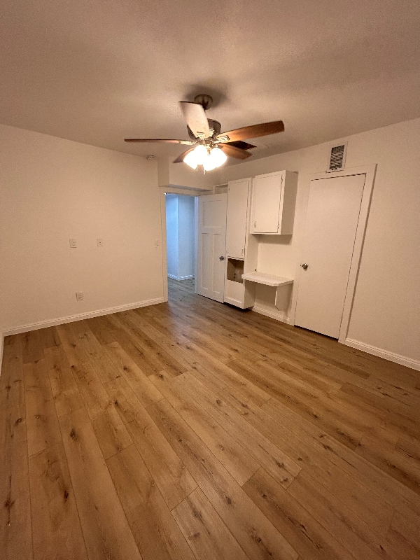 Photo - 1388 Hartsdale Dr